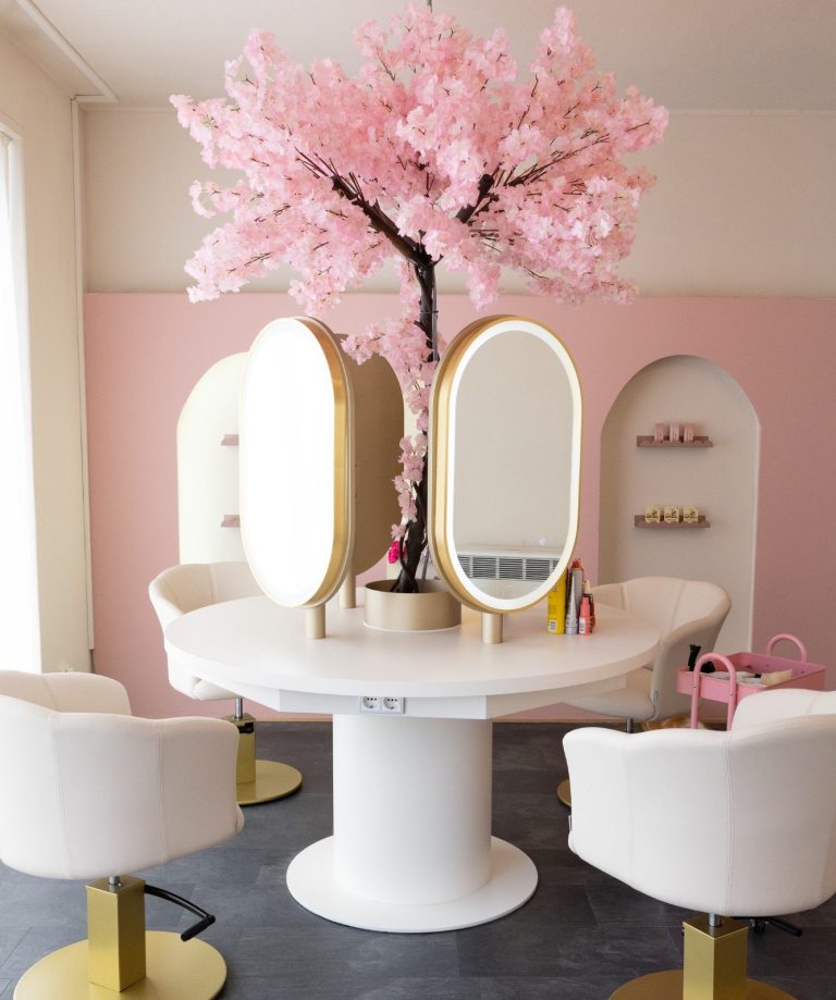 Auswahl an Haarschmuck für Brautfrisuren und Brautstyling in Augsburg