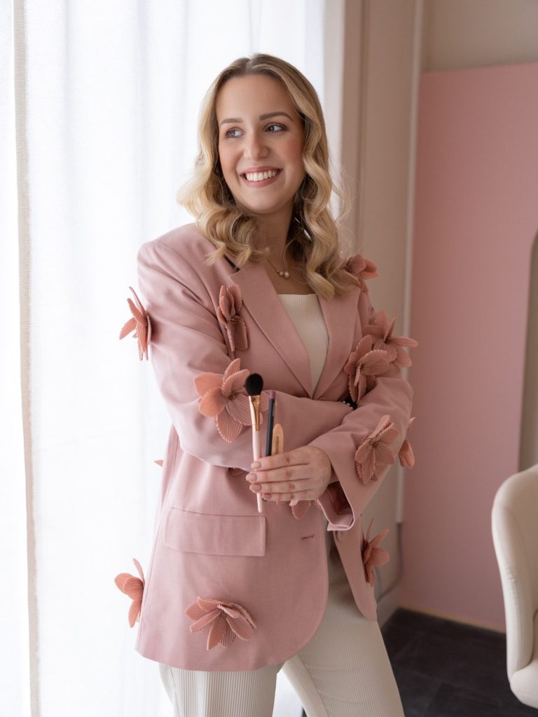 Professionelle Make-up Artistin für exklusives Eventstyling in Augsburg sowie Styling für Galas, Firmenveranstaltungen, Film und Fernsehen